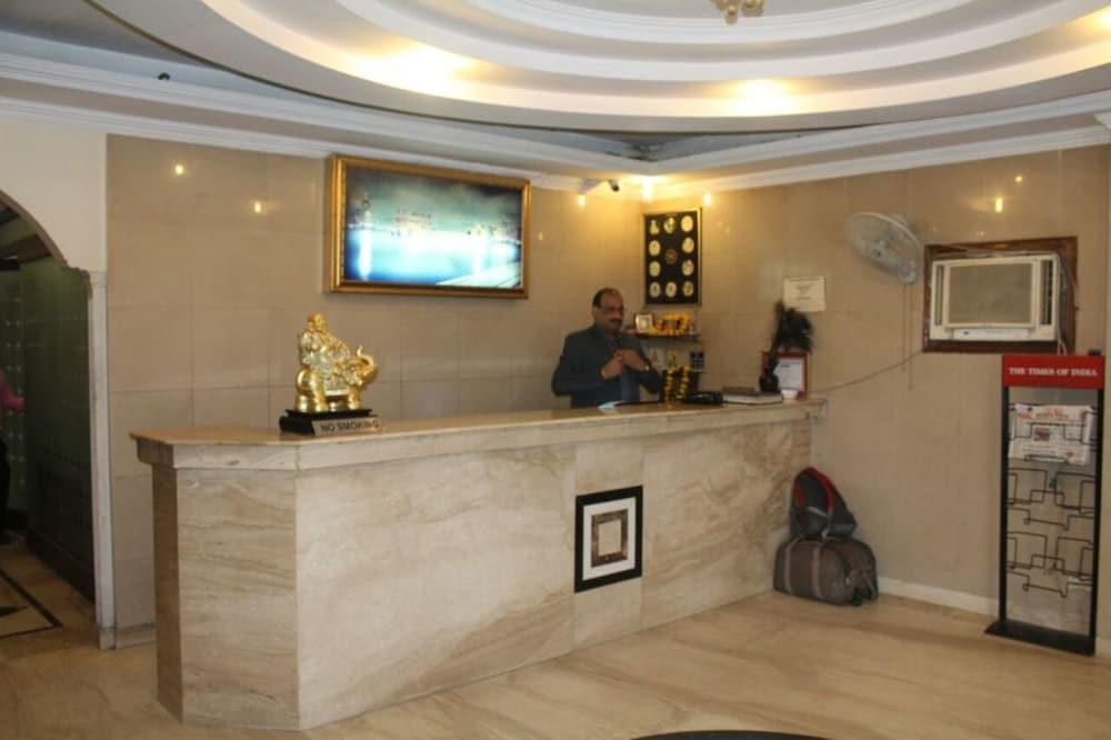 Hotel Singh Continetal Delhi  Eksteriør bilde