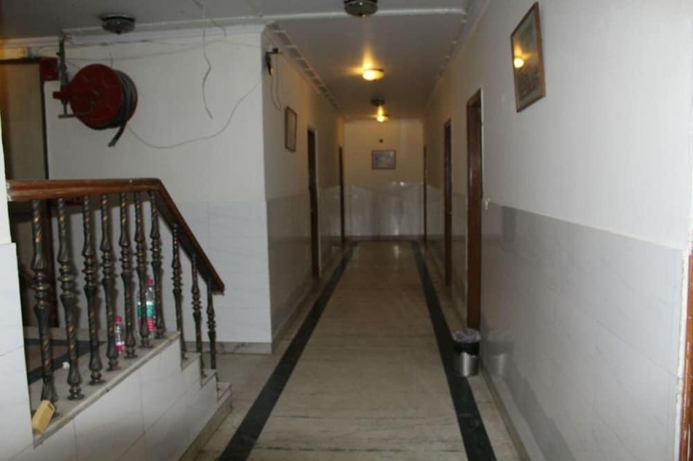 Hotel Singh Continetal Delhi  Eksteriør bilde