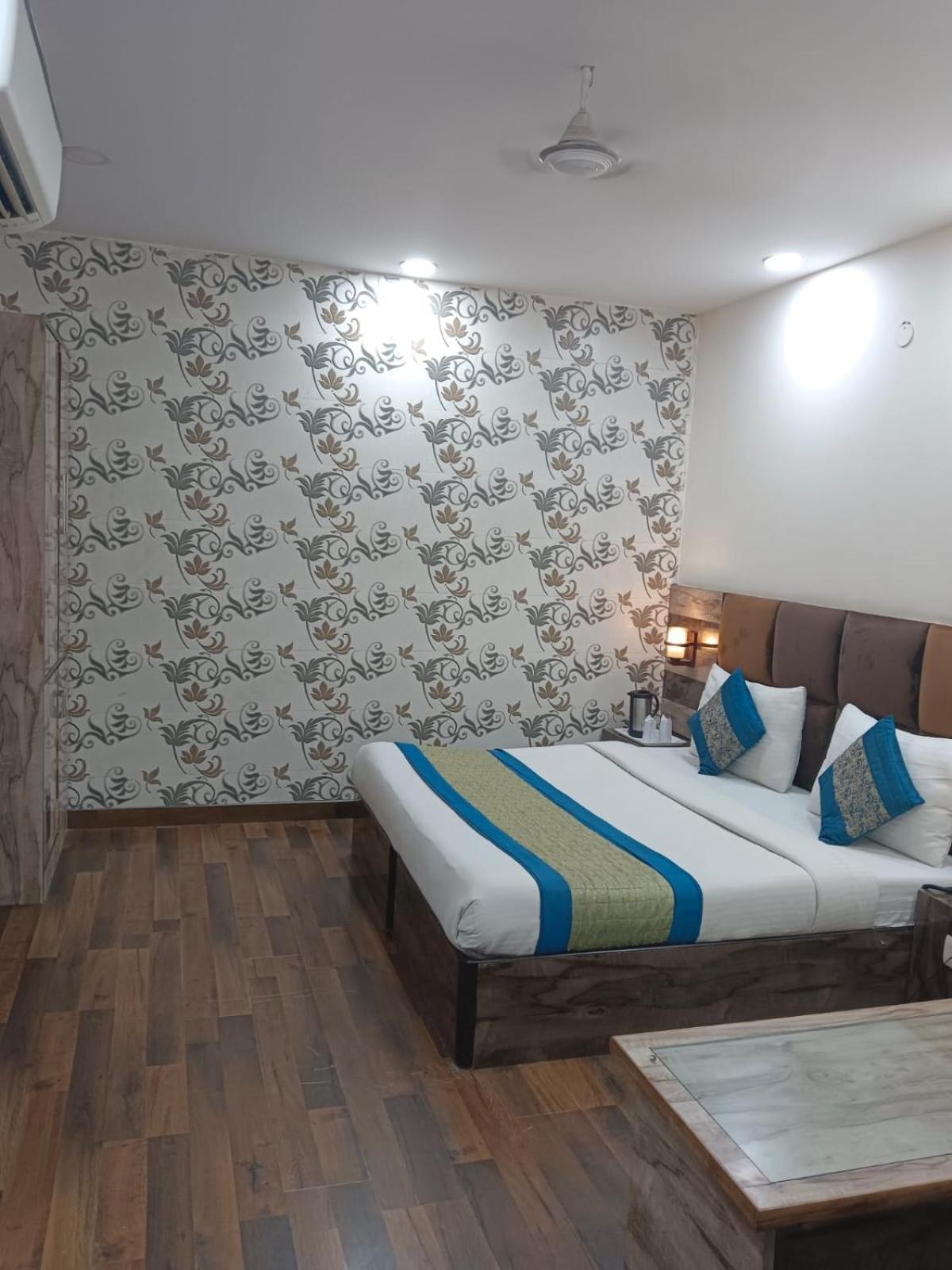 Hotel Singh Continetal Delhi  Eksteriør bilde